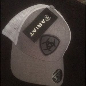 Ariat high crown flexfit Columbia harbor has white mesh Back